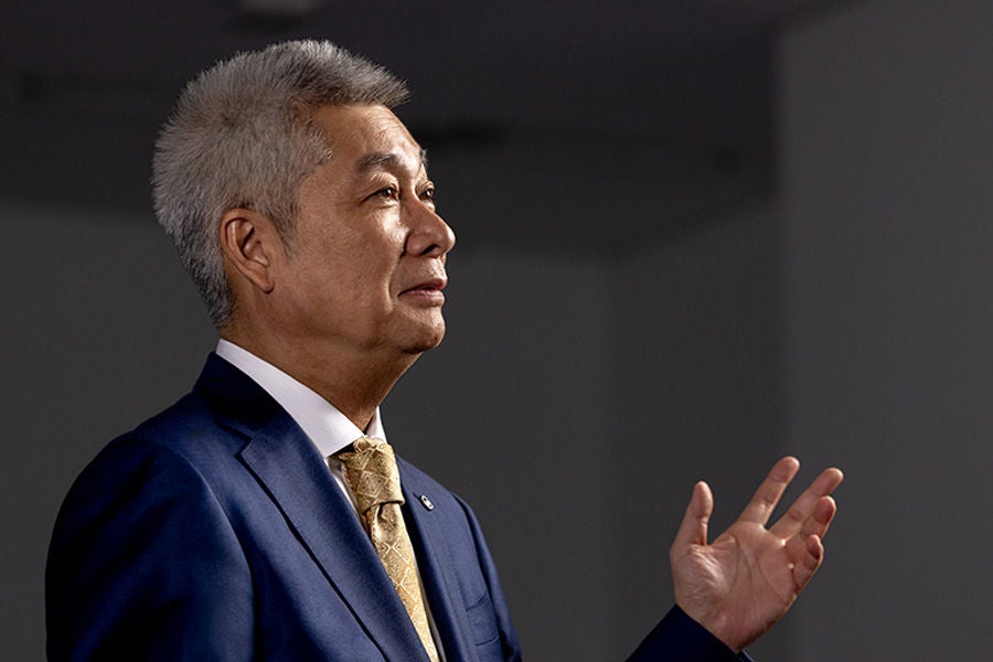 取締役  代表執行役社長・CEO　市井 明俊